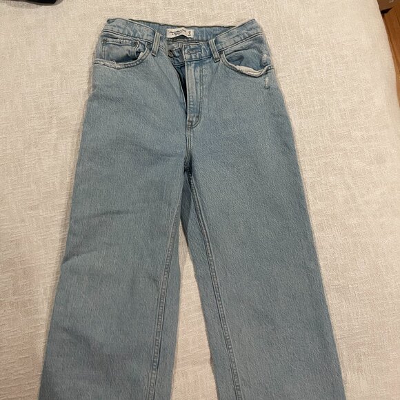 Abercrombie Straight Leg Jeans - Light Denim - Picture 1 of 3